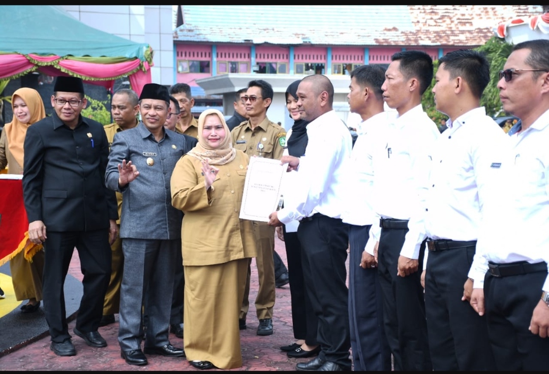 “Terima Kasih Ibu Bupati Kasmarni, Akhirnya Kami Jadi Guru PPPK” Desa Air Kulim